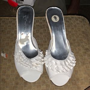 White peep toe heels